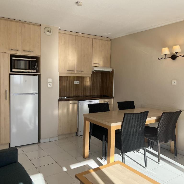 CAP HERMES 312, T2,3, 40m2 clim, parking, piscine - Appartement 2 Chambres avec Terrasse et Vue sur la Mer - 15