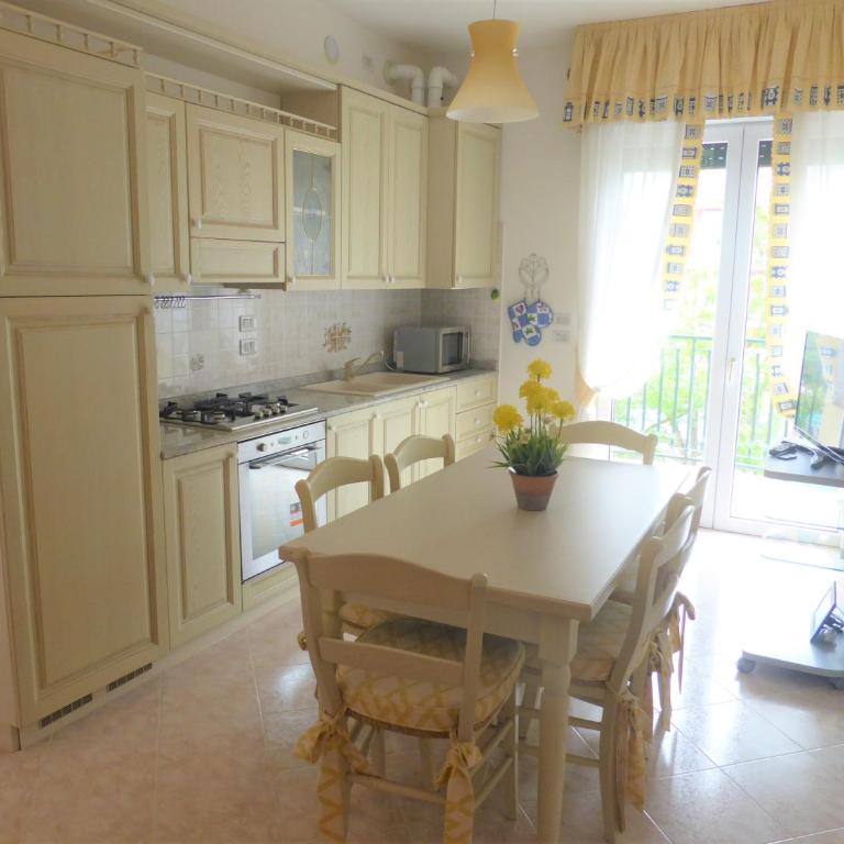 Bilocale con grande terrazza Piazza Aurora - Appartamento con 1 Camera da Letto - 12