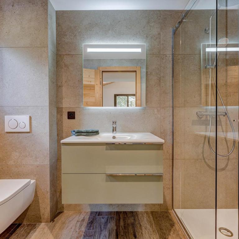 Chalet du Cristal Blanc - Three-Bedroom Chalet - 20
