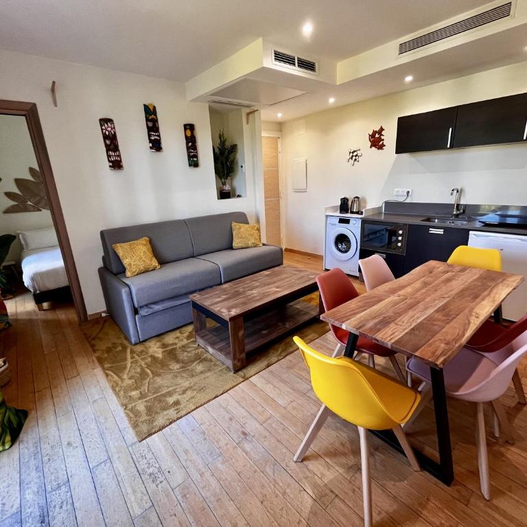 Faré de la Vahiné - 2-Bedroom Apartment with Terrace (Sleeps 6) - Fare Vahine | Mandara Beach Residence - 3
