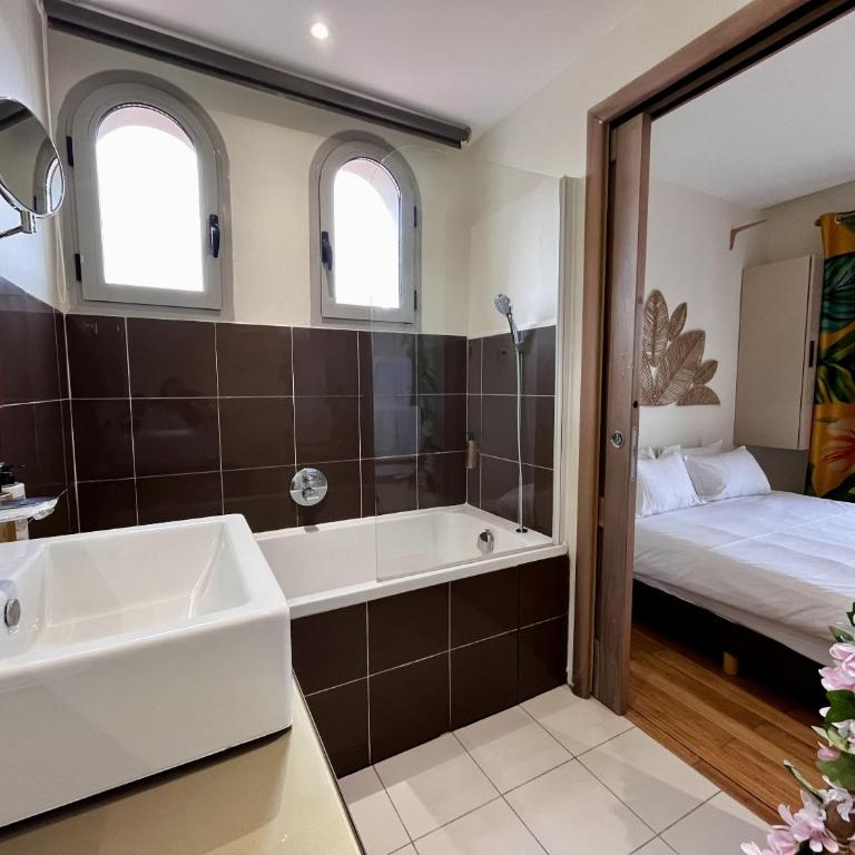 Faré de la Vahiné - 2-Bedroom Apartment with Terrace (Sleeps 6) - Fare Vahine | Mandara Beach Residence - 17
