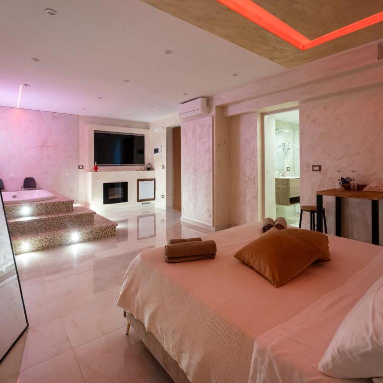 Vulcania SuiteA - One-Bedroom Apartment - 2