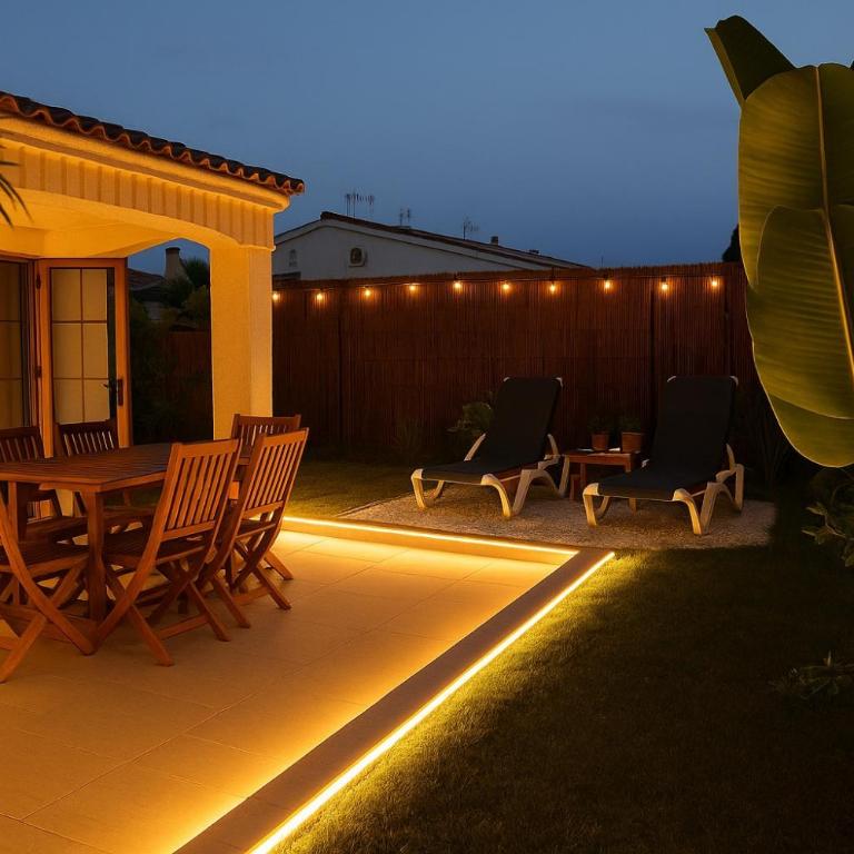 BuzzStays: 1-Bed Bungalow, Garden, Near Yumbo & Beach - Apartamento de 1 dormitorio - 4