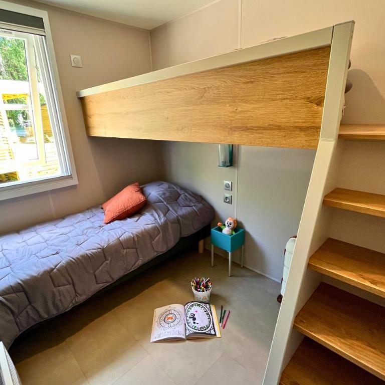 Camping la Presqu'île - Bungalow Deluxe - Vue sur Jardin - 4