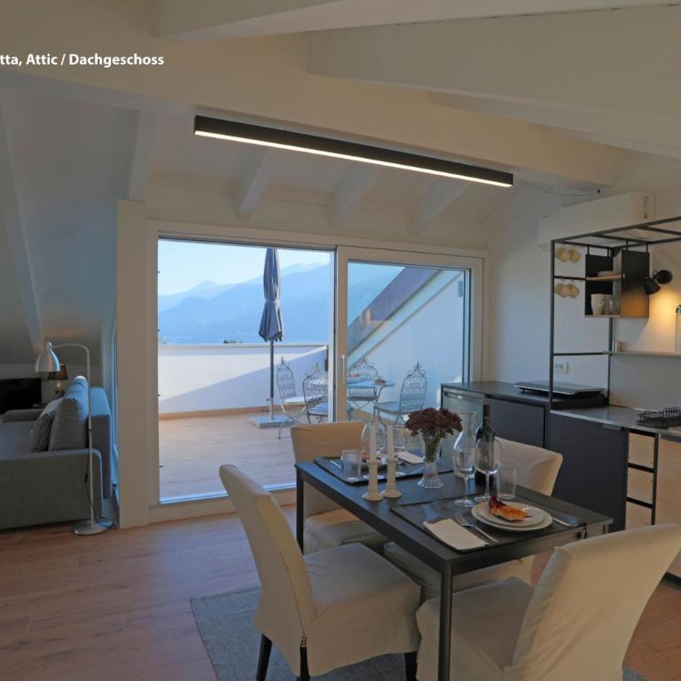Casa Montebello - One-Bedroom Loft Apartment with Balcony - 5