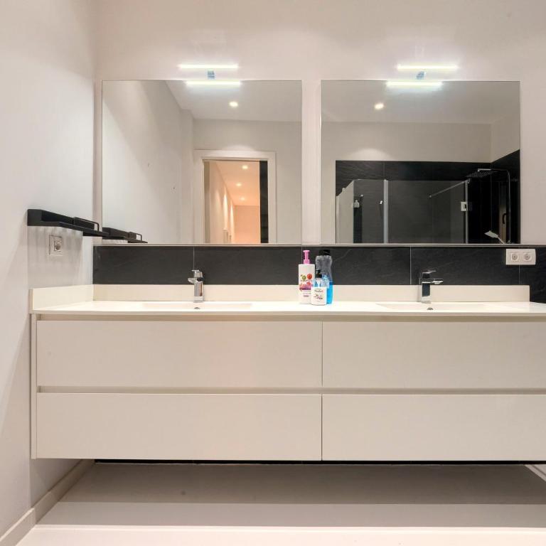 Apartamento Bilbo - Three-Bedroom Apartment - 3