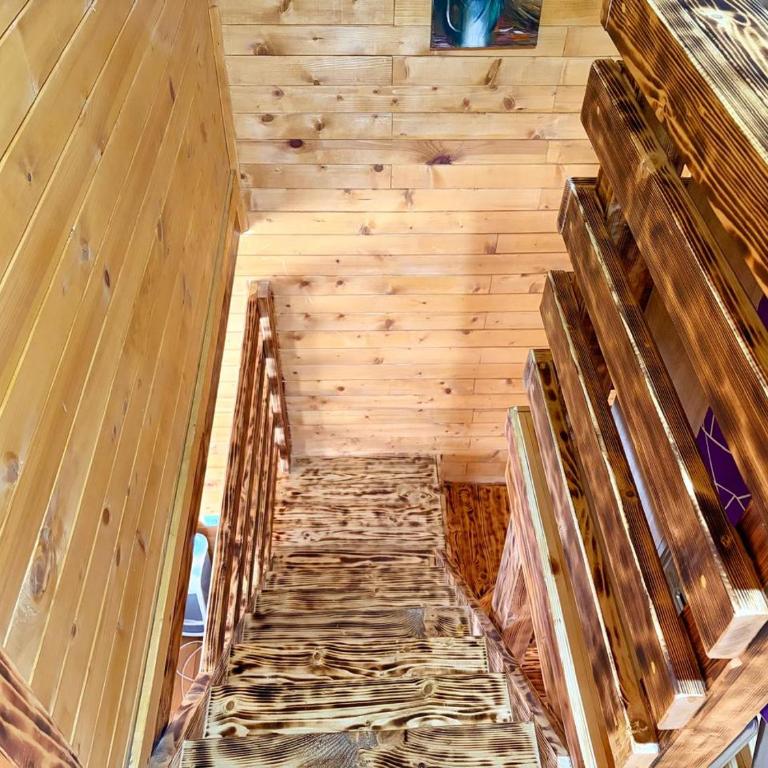 Monteglobal House - Three-Bedroom House - 9