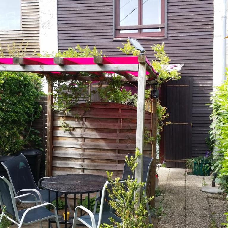 Duplex14h 1er étage jardinet 1 parking ou studio14B rdc terrasse sans parking - Appartement 1 Chambre - 6