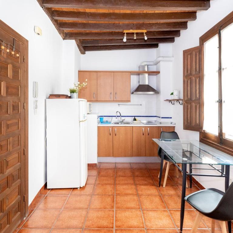 Alhambra View Nest - Studio with Balcony - 2