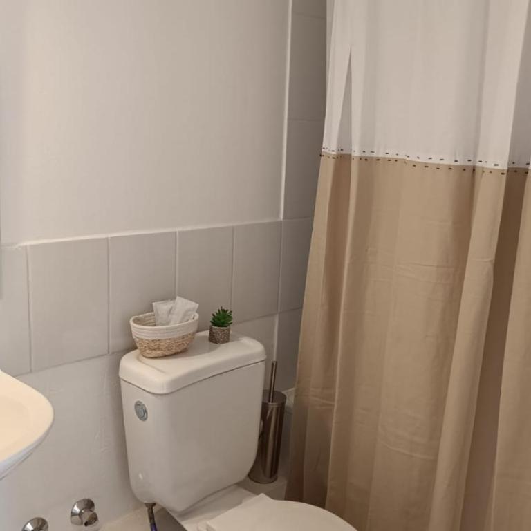 Depto en condo, 2D 1B, aire estacionamiento, full - One-Bedroom Apartment - 5