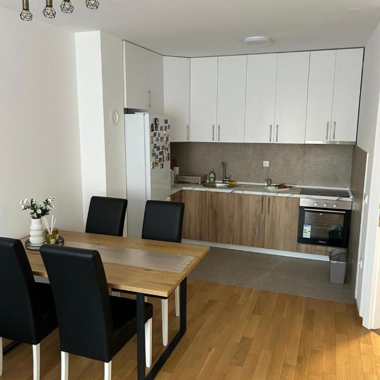 Moonlight Apartment - One-Bedroom Apartment - 1