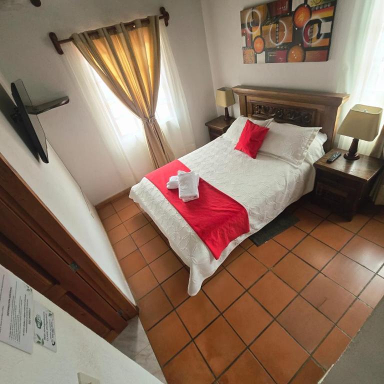 Aparta Hotel El Refugio de María - Habitación Doble Estándar con baño compartido - 12