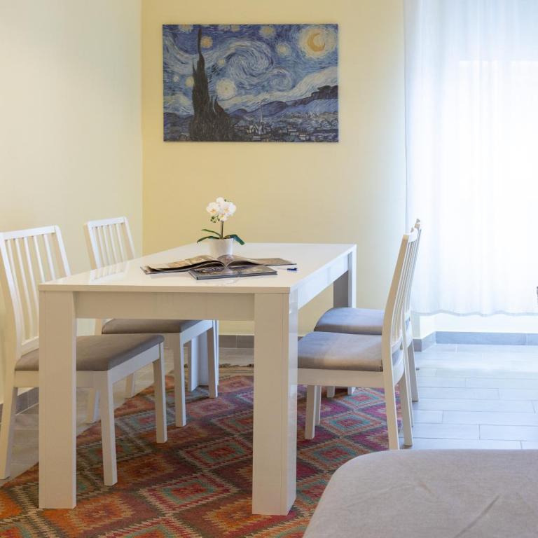 Vatican Family & Friends Stay - Two-Bedroom Apartment - 3