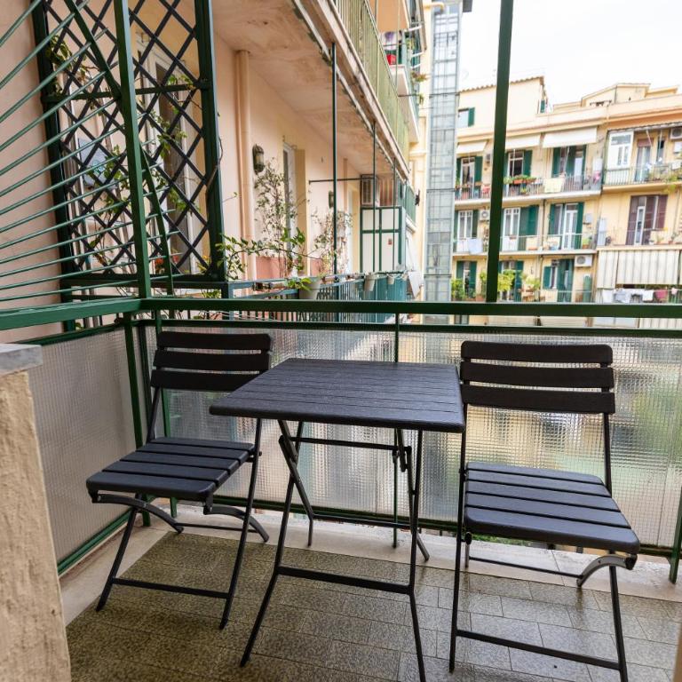 Vatican Family & Friends Stay - Two-Bedroom Apartment - 16