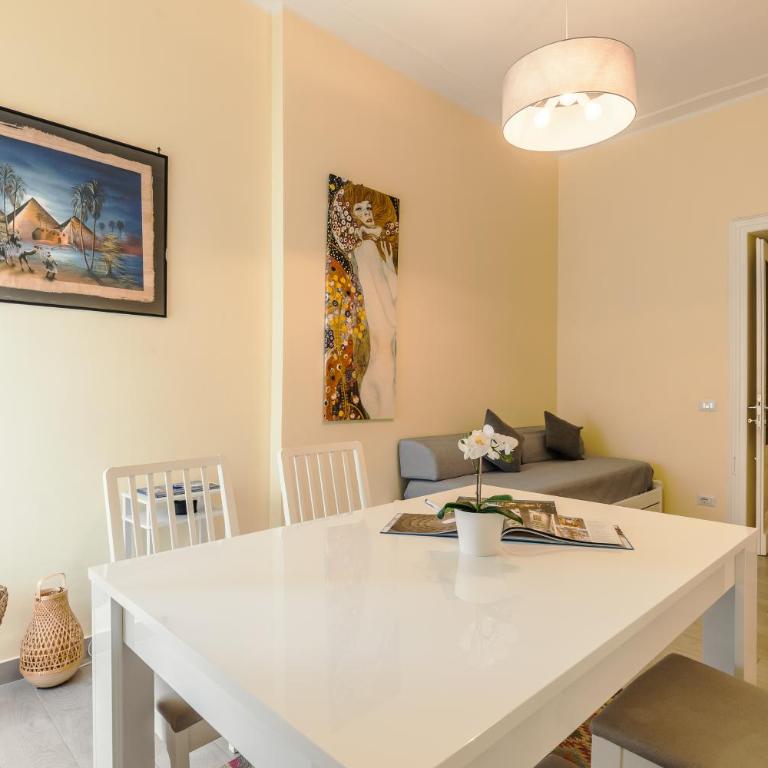 Vatican Family & Friends Stay - Two-Bedroom Apartment - 20