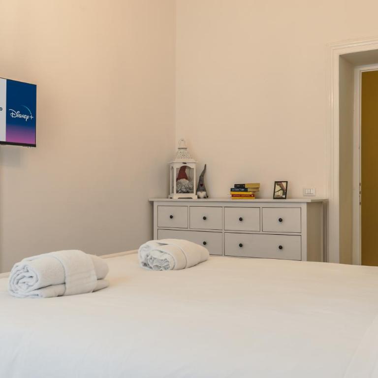Vatican Family & Friends Stay - Two-Bedroom Apartment - 32
