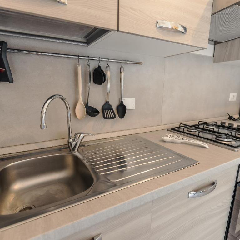 Vatican Family & Friends Stay - Two-Bedroom Apartment - 40