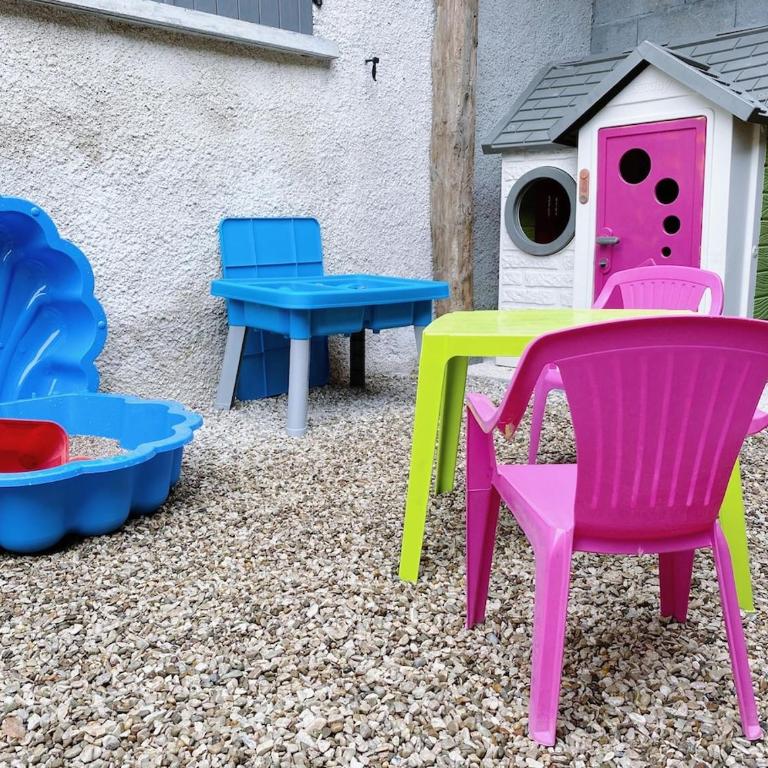 LE REFUGE DU DRAPEAU Maison avec 4 chambres proche du centre historique - Maison 4 Chambres - 28