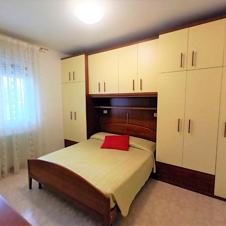 Trilocale piano terra con doppi servizi Piazza Aurora 100m dal mare - Family Apartment - Two-Bedroom Apartment - 19