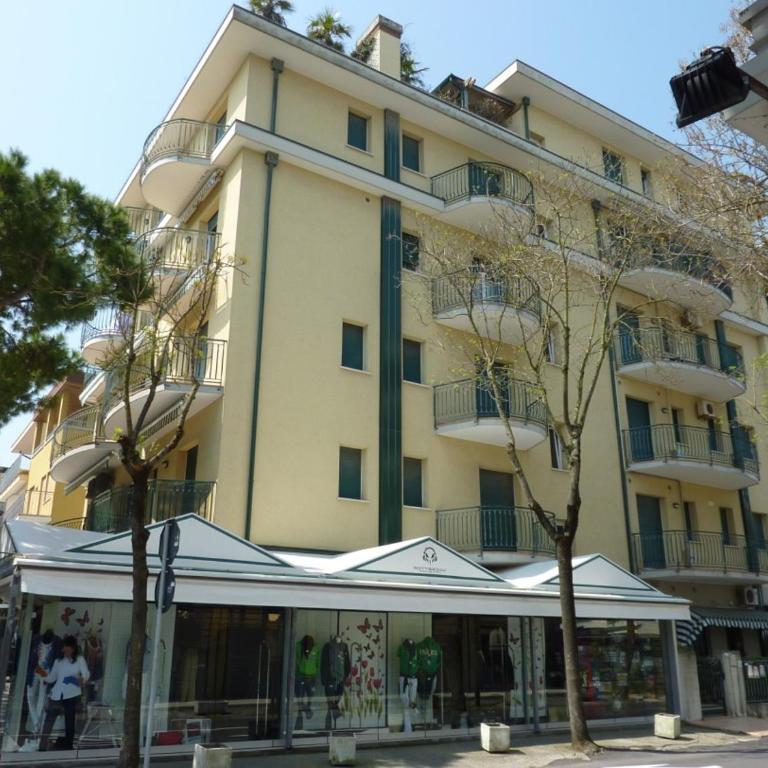 Trilocale piano terra con doppi servizi Piazza Aurora 100m dal mare - Family Apartment - Two-Bedroom Apartment - 6