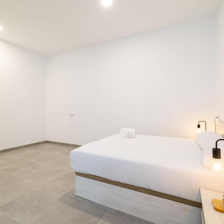 Cosy studio near AVE station - Apartamento - 19