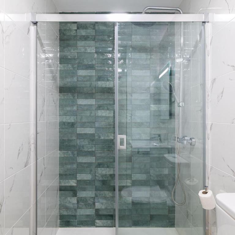 Cosy studio near AVE station - Apartamento - 22