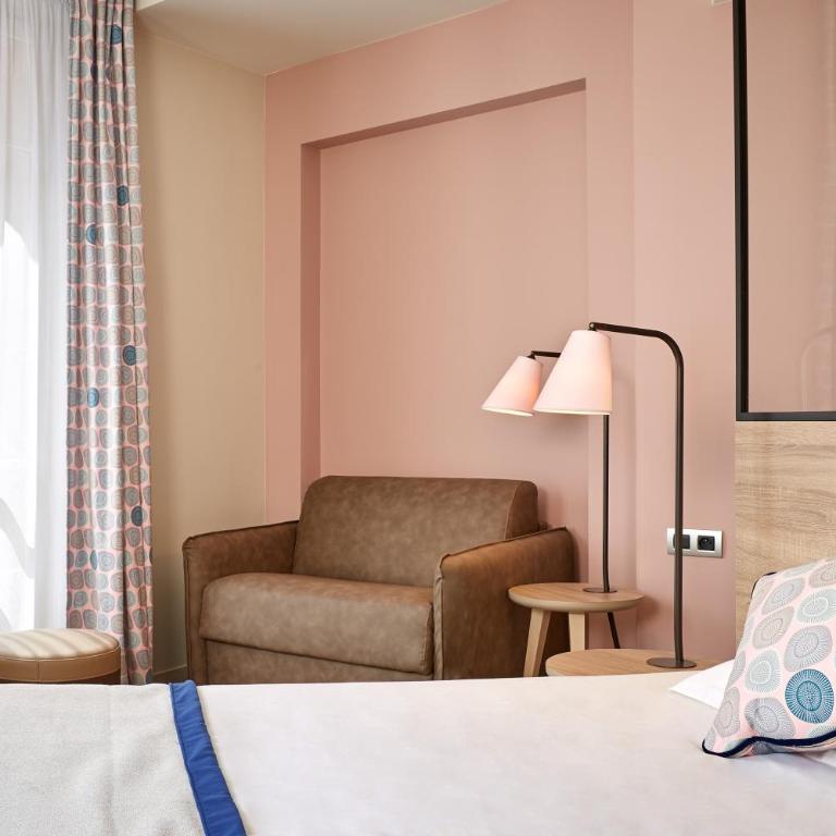 Hôtel de Sévigné - Chambre Triple Deluxe - 10