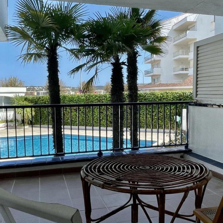 Passeig Del Mar 01 - Apartamento de 3 dormitorios - 1 - 28