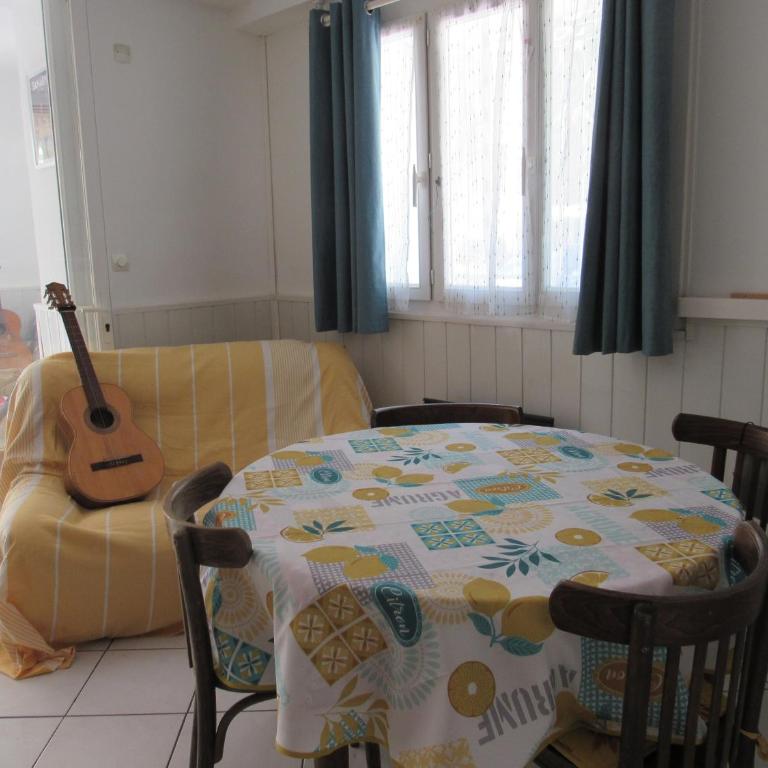 La Bastide - Two-Bedroom Apartment - 7