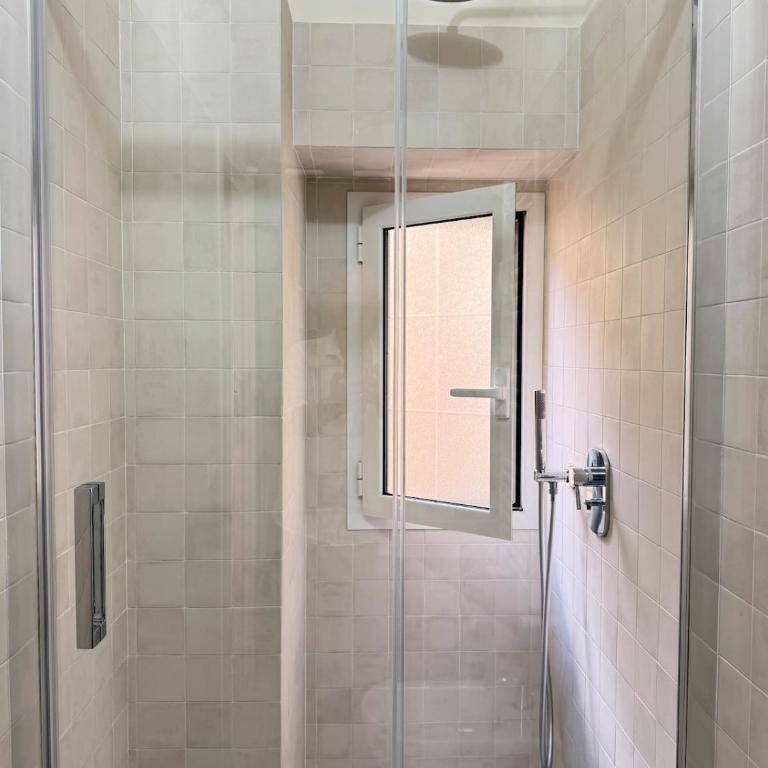 Sunny Home in Rome - Appartamento con 2 Camere da Letto - 7