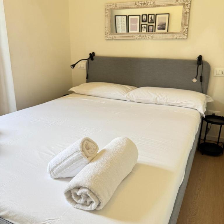 Sunny Home in Rome - Appartamento con 2 Camere da Letto - 17