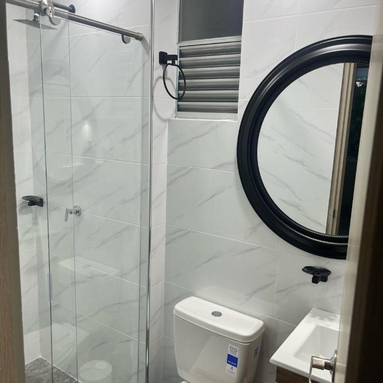 Moderno Apt en Reserva del Peñón en Girardot - Three-Bedroom Apartment - 6