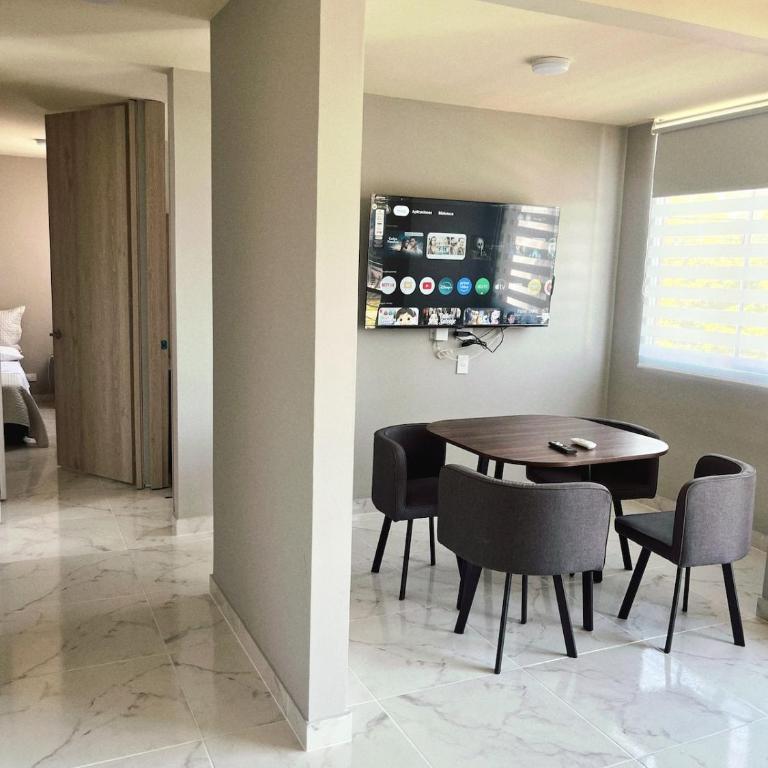 Moderno Apt en Reserva del Peñón en Girardot - Three-Bedroom Apartment - 2