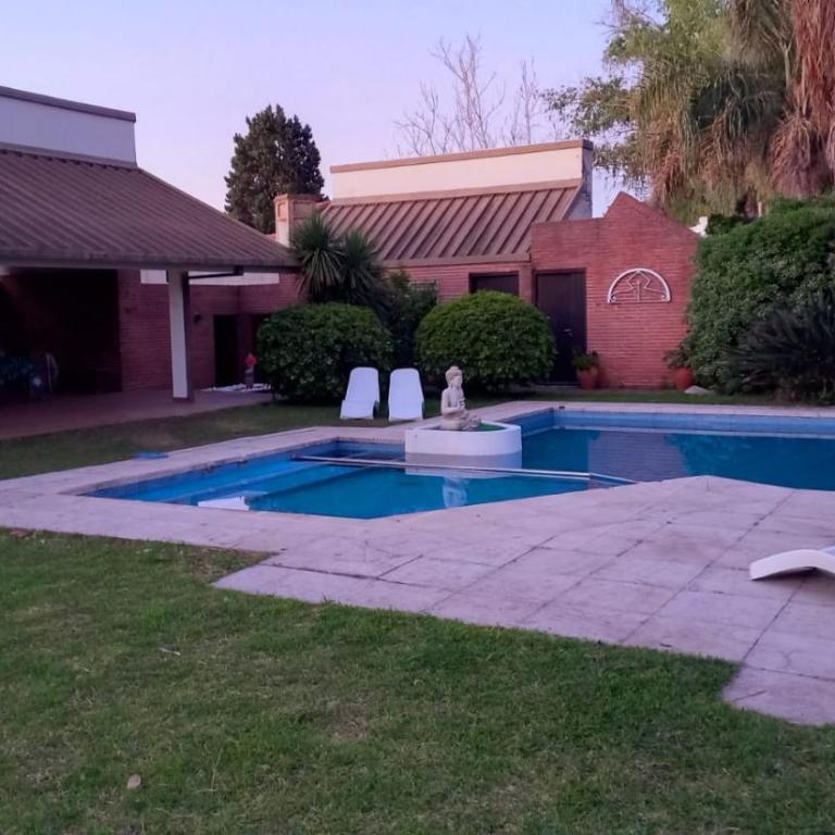 Casa, quincho y pileta top - One-Bedroom Apartment - 64