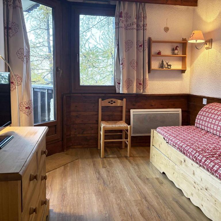 Appartement Confort 6 pers, 2 pièces, Balcon, Cheminée, Accès direct aux pistes - FR-1-322-451 - Apartment (6 Erwachsene) - 13