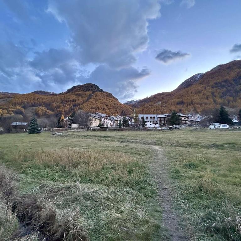 Studio Montagne 4 Pers. près Pistes et Commerces - La Salle les Alpes - Appartement 1 Chambre - 20
