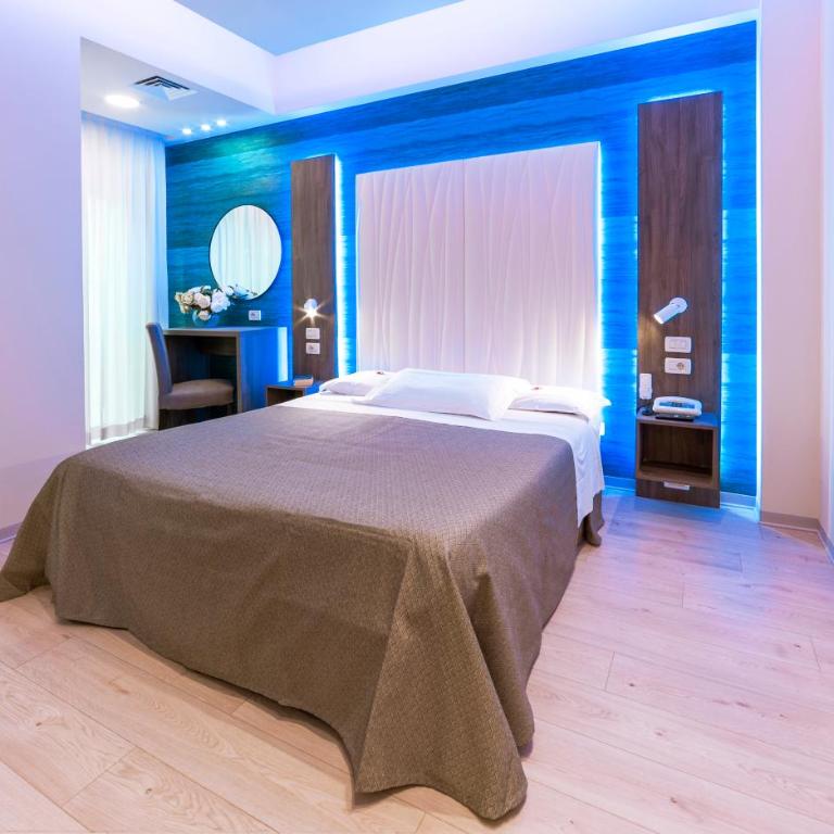 Hotel Gardenia - Superior Doppelzimmer mit 2 Doppelbetten - 2