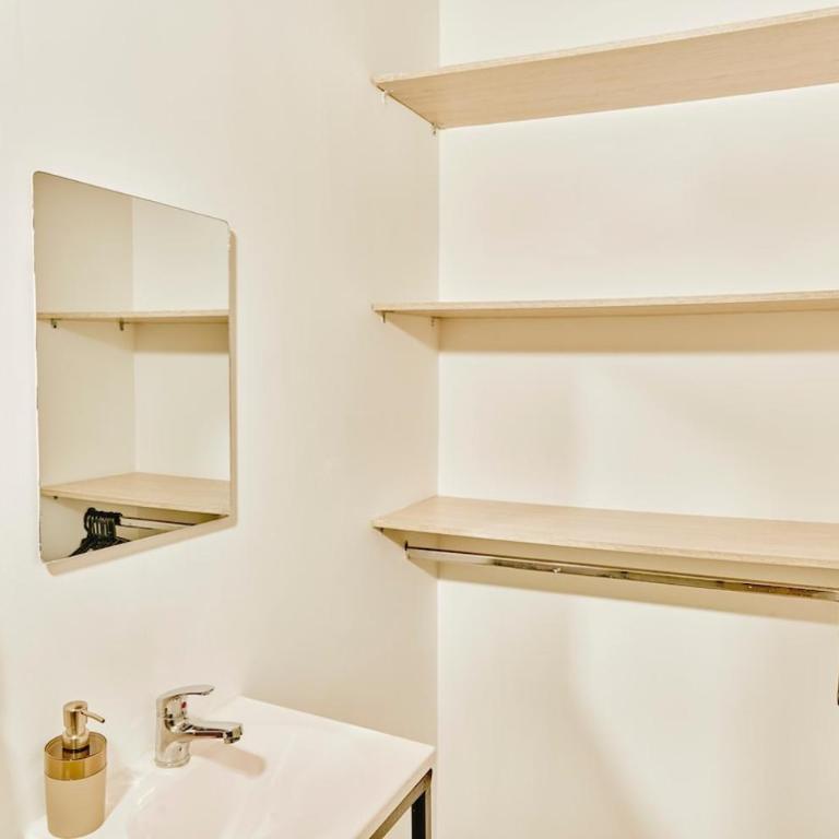 Apartamento A109 con aire en el Poblado - One-Bedroom Apartment - 25