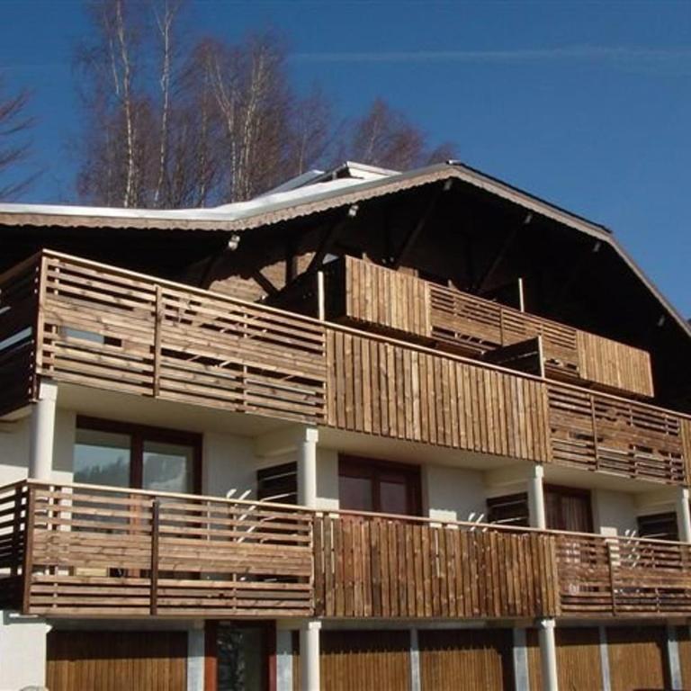 Appartement de 45m² avec balcon, 5 couchages, à 300m des pistes et commerces, bien équipé - FR-1-572-103 - Appartement - 12