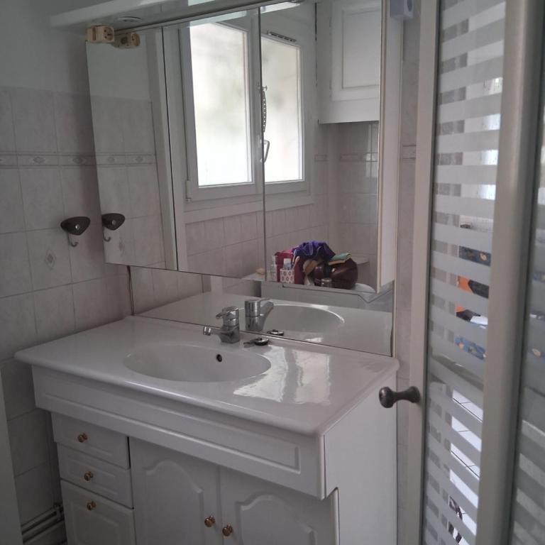 La Bastide - Two-Bedroom Apartment - 14