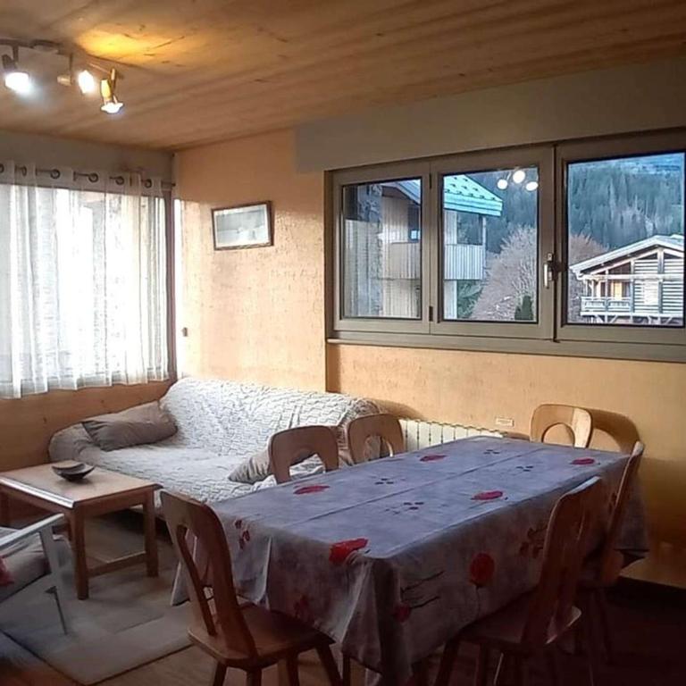 Appartement lumineux Les Gets, 6 pers, cheminée, garage fermé, arrivée skis - FR-1-802-72 - Apartment - 1