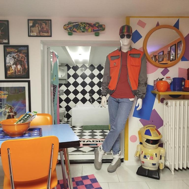 Suite rétro 80s 90s grande baignoire et jardin - Appartement 1 Chambre - 2