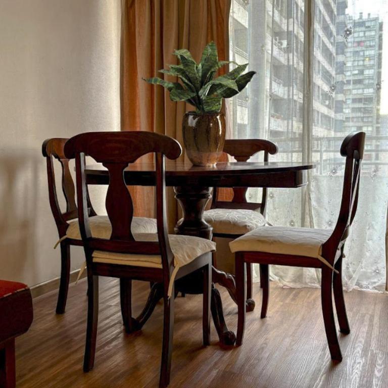 Departamento 2D1B, cercano a la teletón y a pasos de metro ecuador - Apartamento de 2 dormitorios - 2