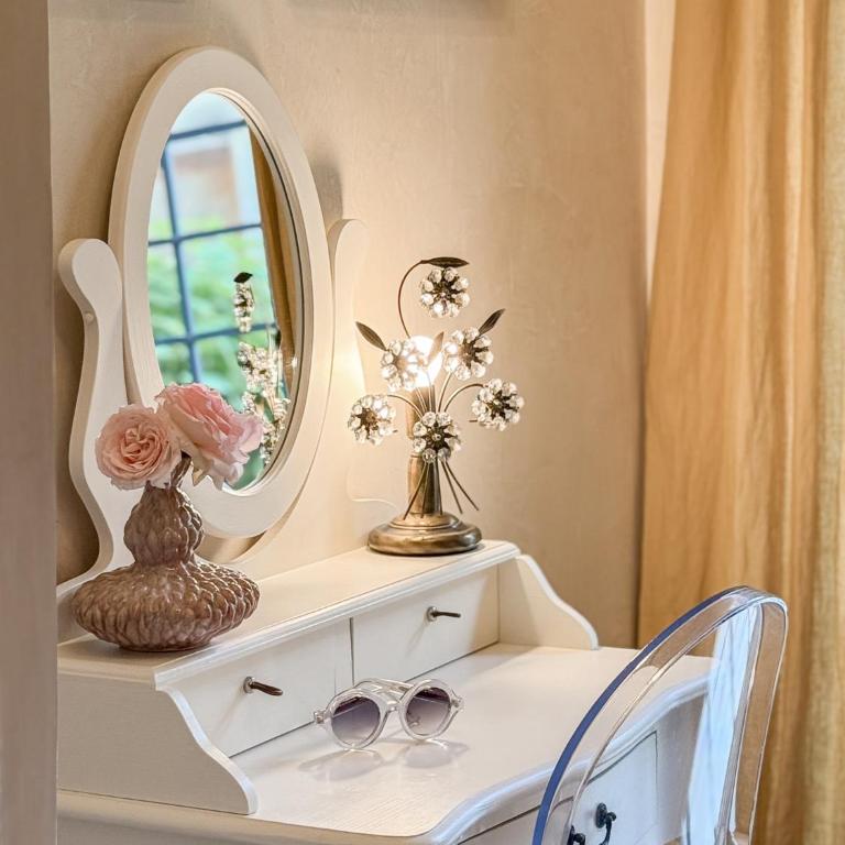 La Dolce Vita Boutique Apartment Elegant Terrace Ponte Pietra - Appartamento con Terrazza - 37