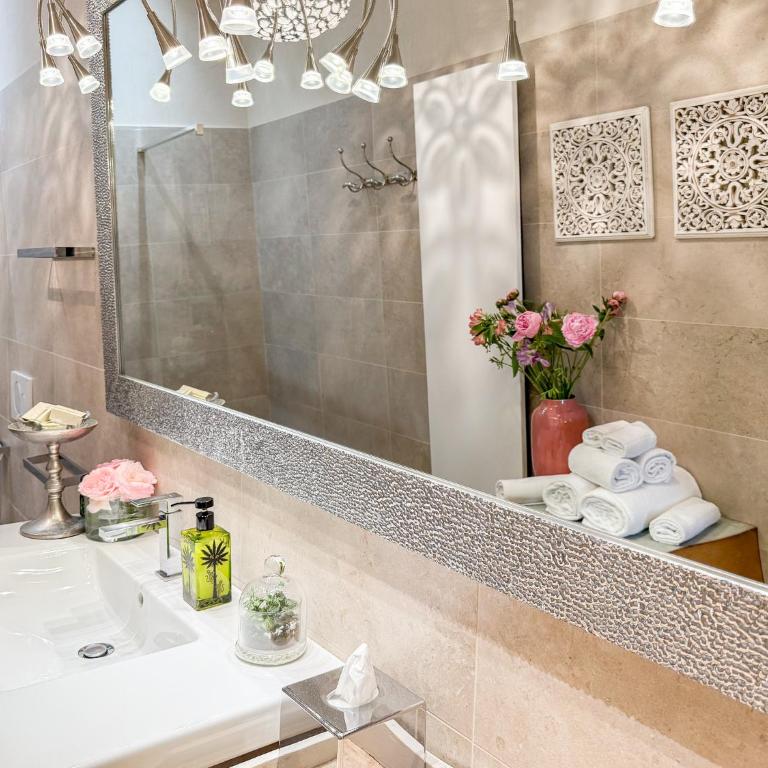 La Dolce Vita Boutique Apartment Elegant Terrace Ponte Pietra - Appartamento con Terrazza - 51