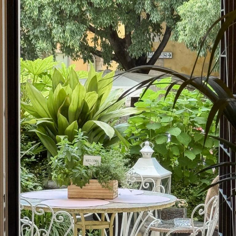 La Dolce Vita Boutique Apartment Elegant Terrace Ponte Pietra - Appartamento con Terrazza - 61