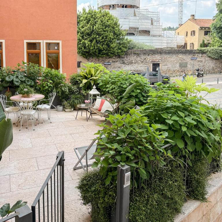 La Dolce Vita Boutique Apartment Elegant Terrace Ponte Pietra - Appartamento con Terrazza - 68
