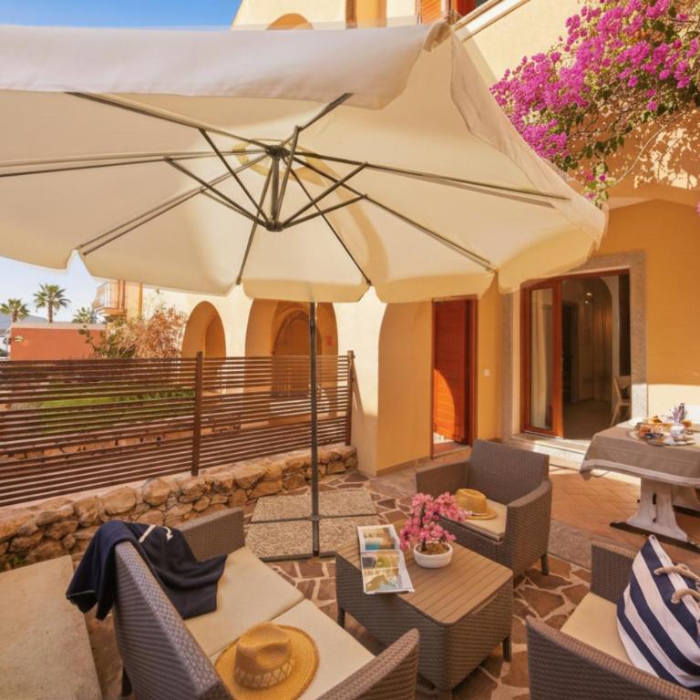 Residence Moresca , Appartamento Tavolara con Giardino e Vista Mare a 80 mt dalla Spiaggia - Appartamento con 1 Camera da Letto - Lato Mare - 1