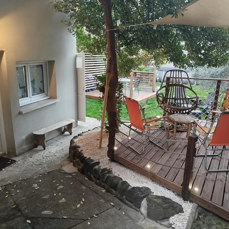 Suite rétro 80s 90s grande baignoire et jardin - Appartement 1 Chambre - 3