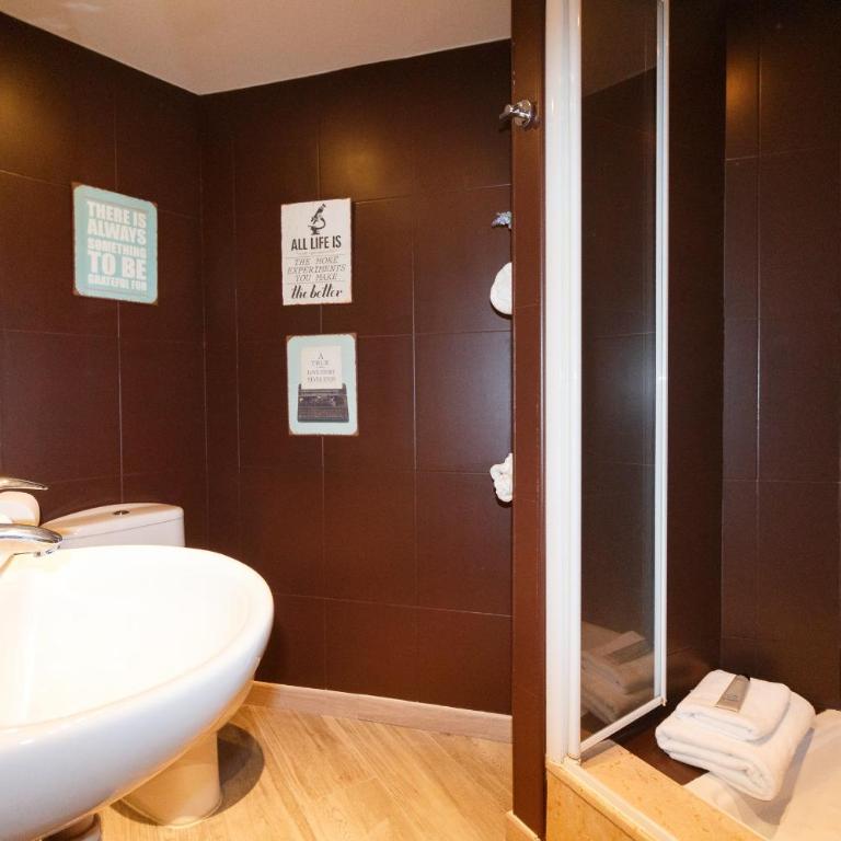Cozy Equipped Duplex in Poblenou Ideal for 4 Guests and Close to Public Transport - Apartment - 18